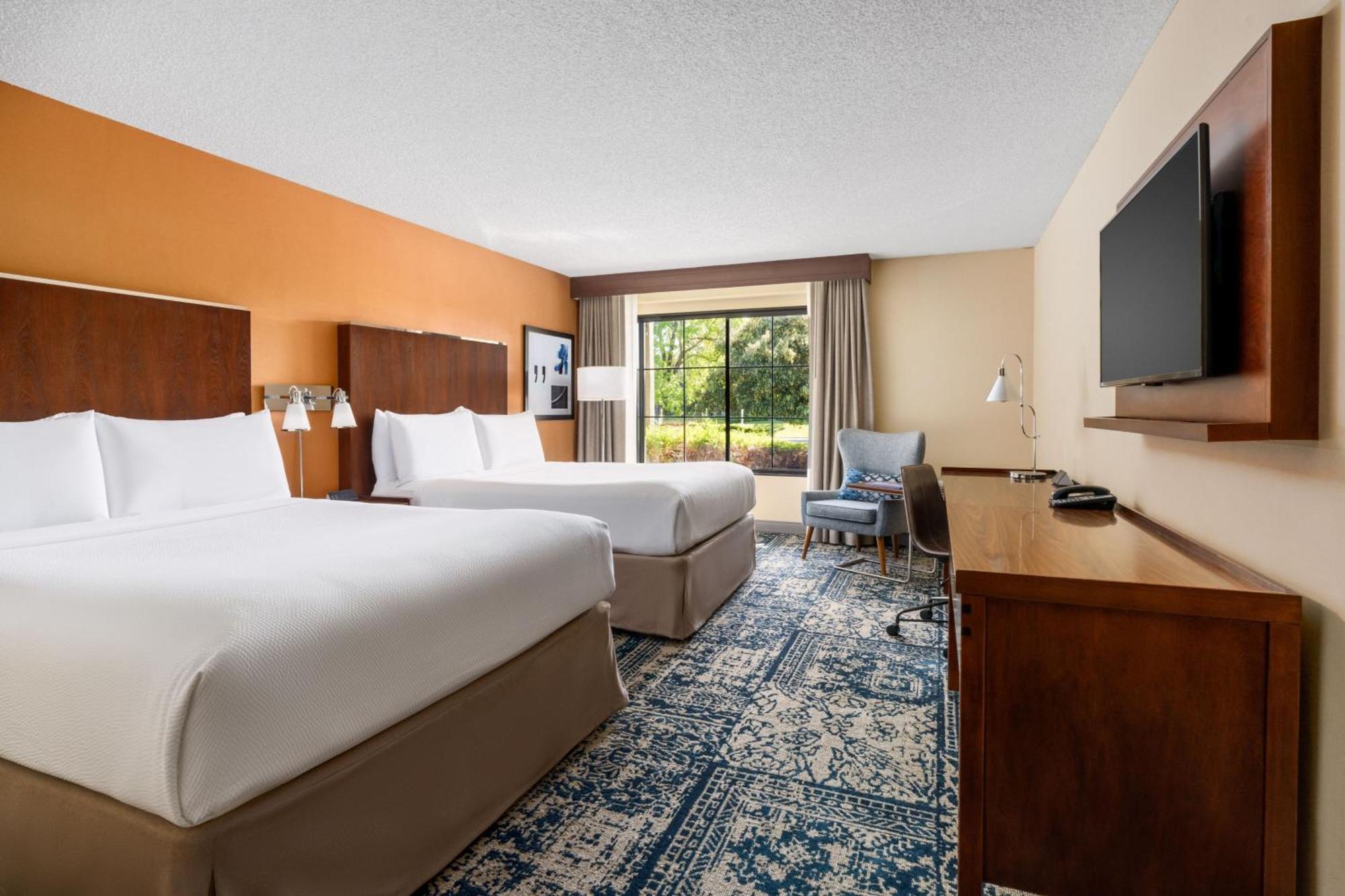Four Points By Sheraton Hotel 3*
